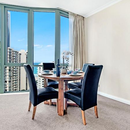 Legends 1 Bedroom Spa Suite - We Accommodate Gold Coast Buitenkant foto