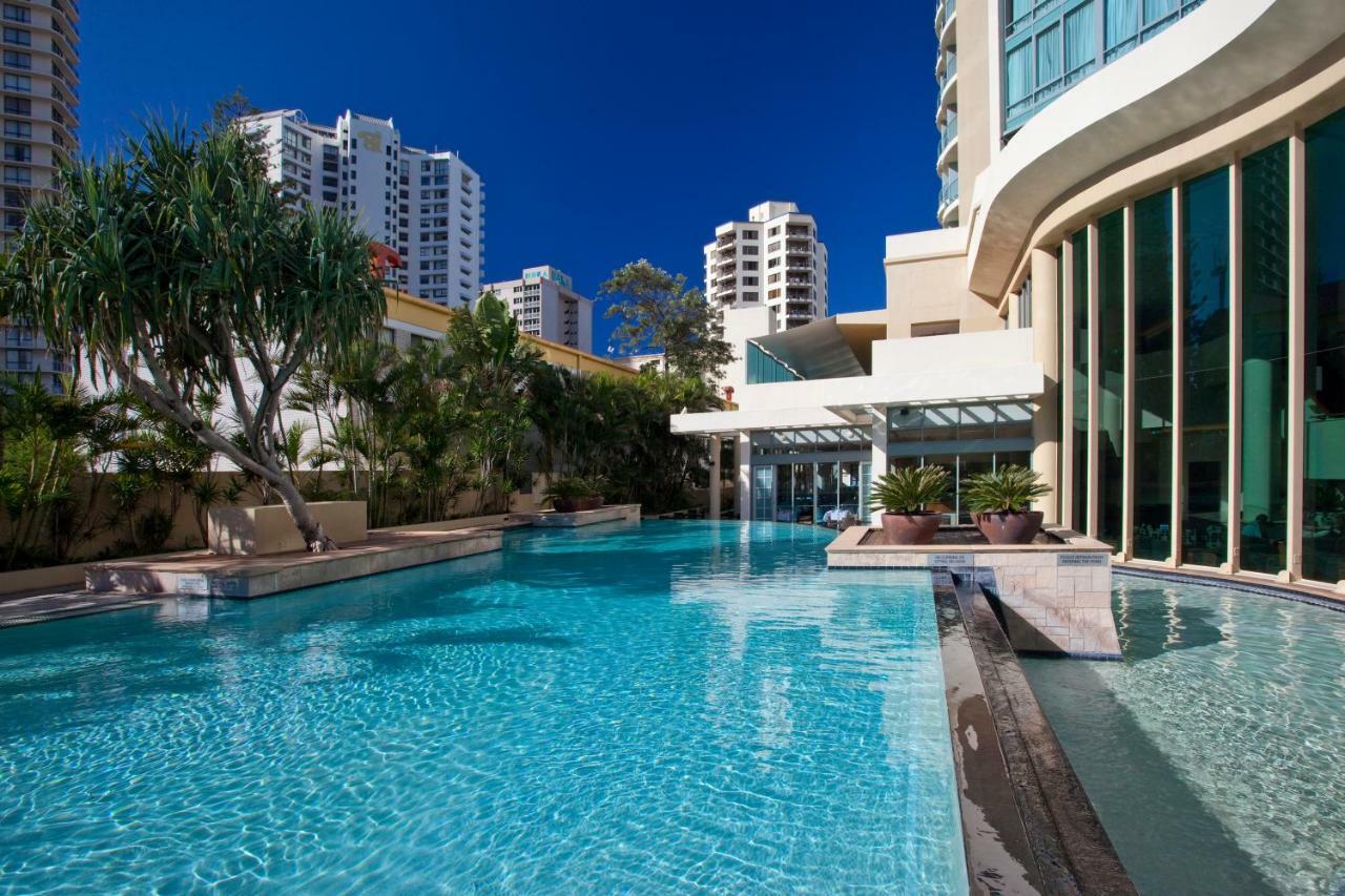 Legends 1 Bedroom Spa Suite - We Accommodate Gold Coast Buitenkant foto