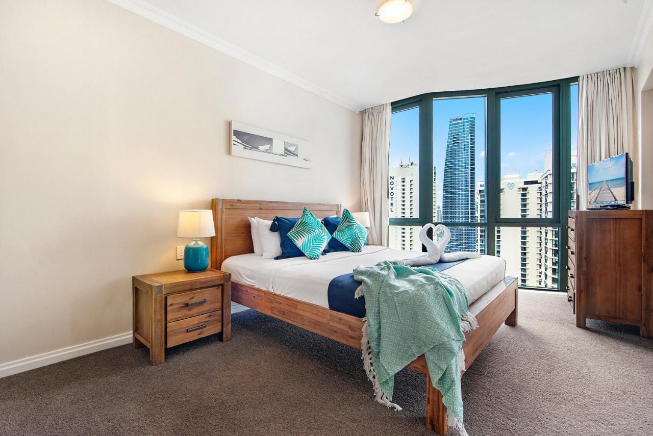 Legends 1 Bedroom Spa Suite - We Accommodate Gold Coast Buitenkant foto