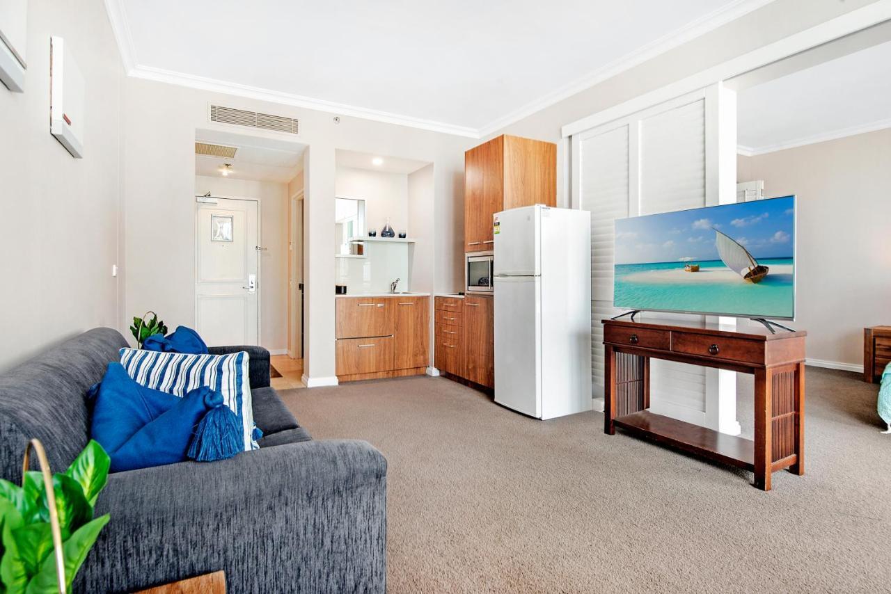 Legends 1 Bedroom Spa Suite - We Accommodate Gold Coast Buitenkant foto