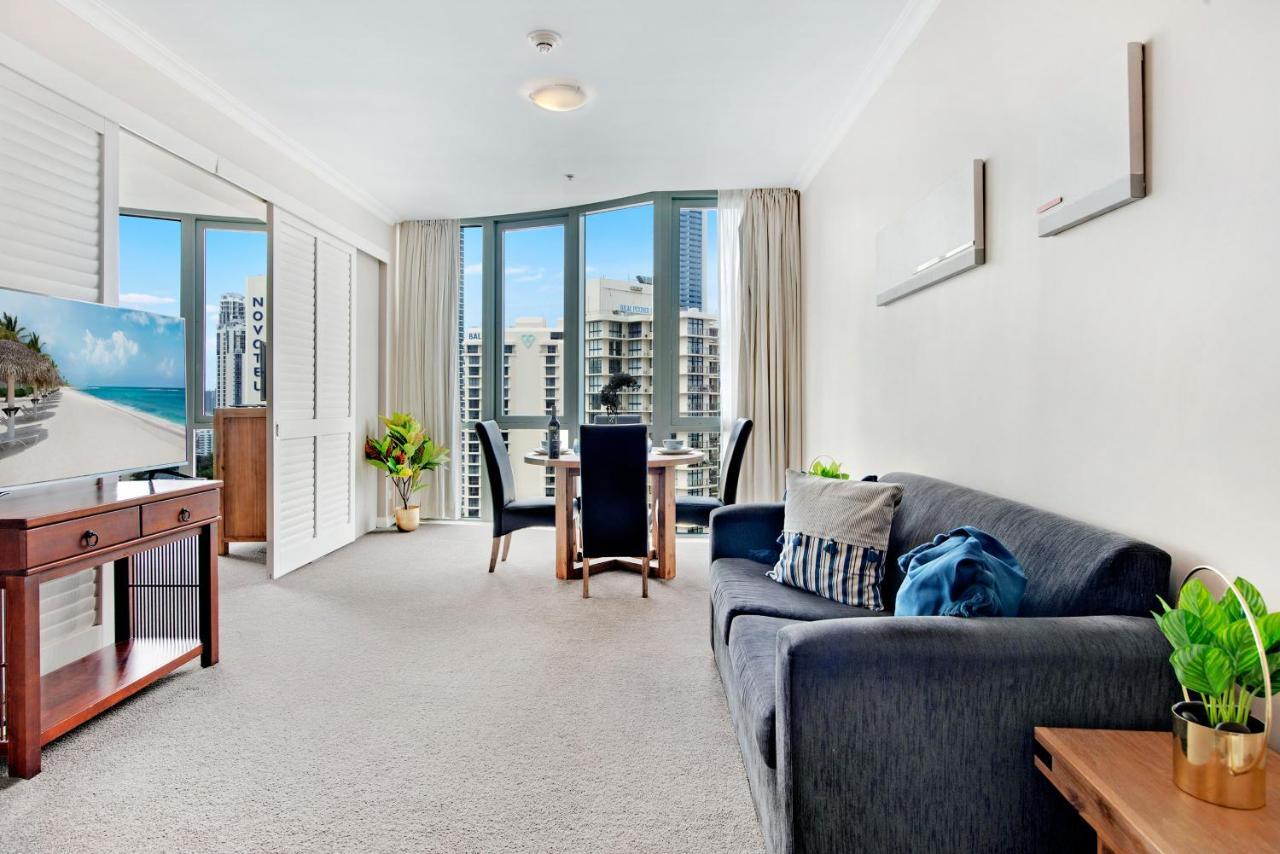 Legends 1 Bedroom Spa Suite - We Accommodate Gold Coast Buitenkant foto